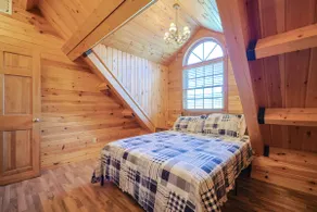 Rustic Cabin | 25 Min (16 Mi) to Gillette Stadium - Image 2