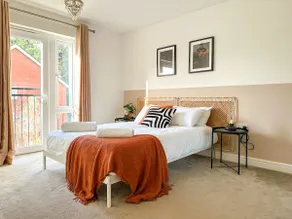 Tornado Chase - Luxury & Spacious 5 Bedroom Home - Sleeps 8 - Image 4