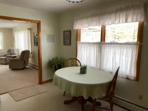 Comfortable ranch close to Gore! - Image 3