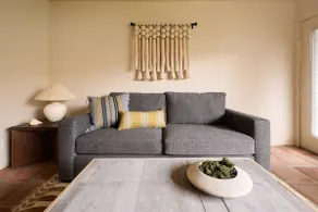 Modern One-Bedroom Apartment - Image 3