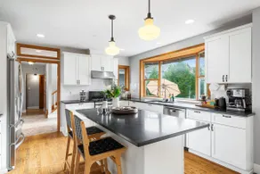 Luxe 7BR Retreat Sleeps 16| Theater, Gym, & Grill! - Image 3