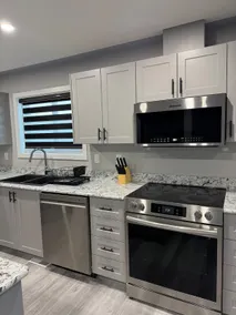 3 Bedrooms, Two Full Bathrooms in Fort McMurray. - Image 2