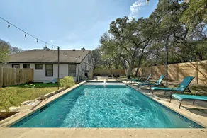 Cool Austin Escape with large Pool & Fire pit - Image 3