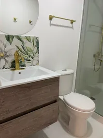 Calima Luxury Tiny House just steps from the lake - Image 5