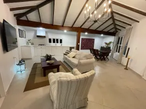 Calima Luxury Tiny House just steps from the lake - Image 4