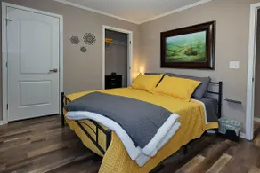 Two Bedroom Near ESU Family Friendly Disney+ Hulu - Image 2