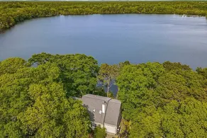 Lakefront Stunning Cape Cod Views w Private Beach - Image 5
