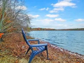 Lakefront Stunning Cape Cod Views w Private Beach - Image 2