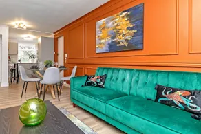 Sleeps 6 | Ground Floor | Parking | Near Airport - Image 2