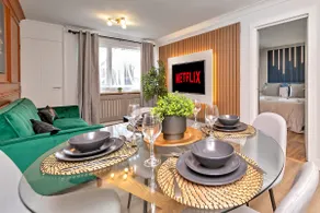 Sleeps 6 | Ground Floor | Parking | Near Airport - Image 5