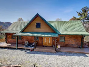Skyline Lodge - Image 2