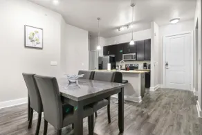 Cozy Winter Stay: Near Kemah, League City, NASA - Image 4