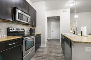 Cozy Winter Stay: Near Kemah, League City, NASA - Image 5