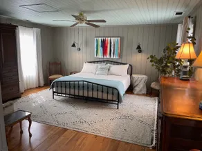 The Red Hen Historic Cottage - Image 2