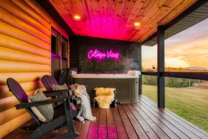 Stunning Views! Tower & HotTub - Image 5