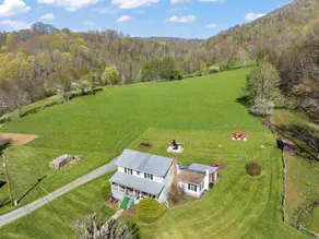 ”Our Nest” - Remodeled Family Farmhouse from 1860 - Image 3