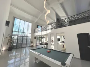 Loft atypique avec jacuzzi - Image 2
