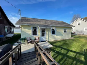 Bluegill Bay Cottage - Image 2