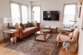 ELM • 3bed/2ba Charming Norman Retreat•OU Campus - Image 2