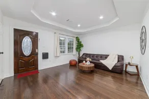 Luxuries Pool House, 5 bed/3 bath/Game room - Image 3