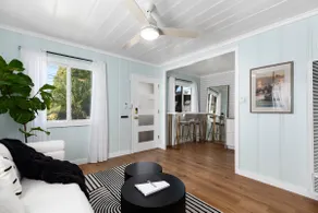 Modern 1 Bedroom Beach Sanctuary - Image 5