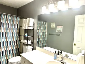 Cozy, Quiet Near 6 Flags, Downtown ATL & Airport - Image 5