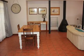 Thorn Tree Guesthouse - Image 5