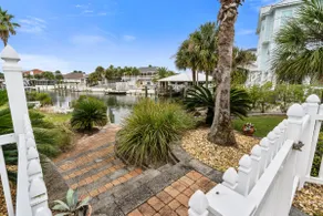 3BR Waterfront*Dock*Steps from Beach*pet*Pickball - Image 3