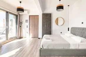 Dreamy Athens Penthouse With Acropolis View - Image 3