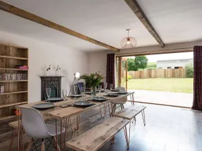 Crow's Nest DT2, Jurassic Coast, Dorset. Sleeps 13 - Image 2