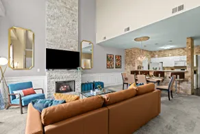 *new* dt auburn hills lux condo - Image 5