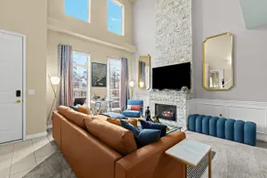 *new* dt auburn hills lux condo - Image 2