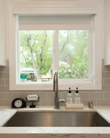 Delightful Full Kitchen in-law suite Pasadena - Image 5