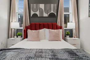 Bright Boutique 1BR | Parking | Downtown•Univ City - Image 2