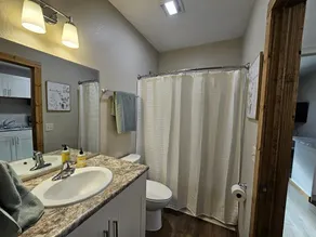Apartment by the Capitol - Image 4