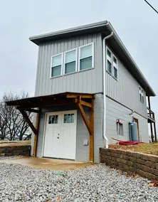 The MILK BARN: 1 mile north of Pea Ridge, Ar - Image 2