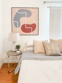 A Chic Getaway Home in Rosemead - Image 4