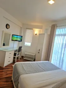 THE WIND LILY - Lake View Luxury Apartment - Image 5