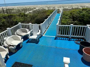 King Krab-Ocean Front Home w/ Screened In Porch! - Image 4