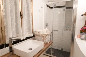Design Comfort Bologna [3min.from Piazza Maggiore] - Image 3