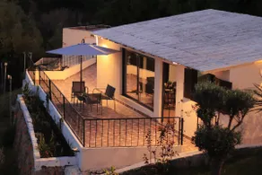 Monteluna • Exclusive Cabin • Between Two Seas - Image 2