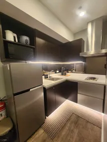 Prime Location Walk to Nightlife! The Gramercy - Image 4