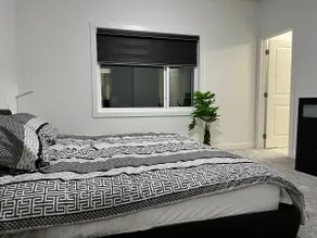 3BR Home•2.5BA• Sleeps 10 + Garage Family-Friendly - Image 3