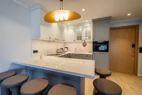 Modern 1-Bedroom Apartment - Image 5