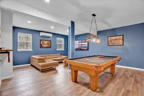Pocono Gem | Hot Tub | Sauna | 7 mins to Skiing - Image 5
