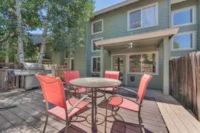 Remodeled townhouse - by downtwn - Image 3