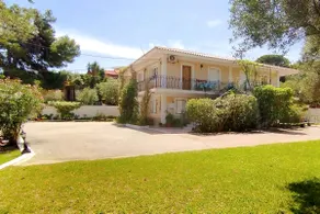 Polymnia Apartments - Image 4