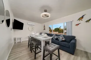 3BR 2BA Home with Jacuzzi Near Reid Park & Zoo Unit B - Image 5