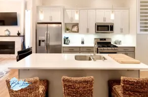 Windsor Retreat-3BR 2BA w Free Parking Near Downtn - Image 4