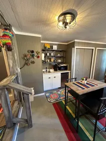 Uncle B's Studio - Image 2